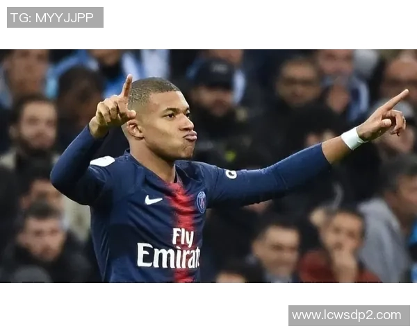 世界足球巨星全名大揭秘：从梅西到C罗每位球员背后的真实身份