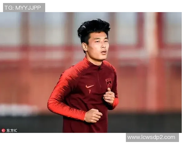 中国足球七大满分球星盘点：谁是历史最佳表现者