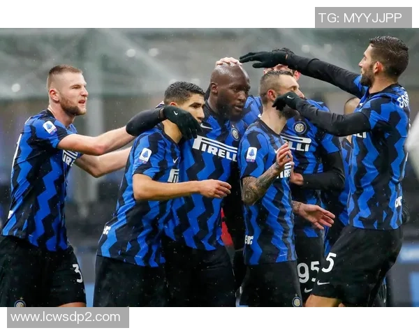 卢卡库重返意甲赛场展现强大实力 为国际米兰注入新动力 卢卡库重返意甲赛场展现强大实力 为国际米兰注入新动力