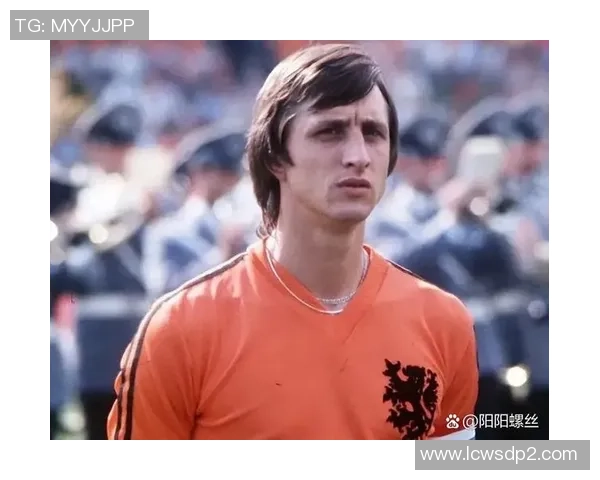 历届十大足球球星综合排名盘点 与时代巨星的辉煌传奇