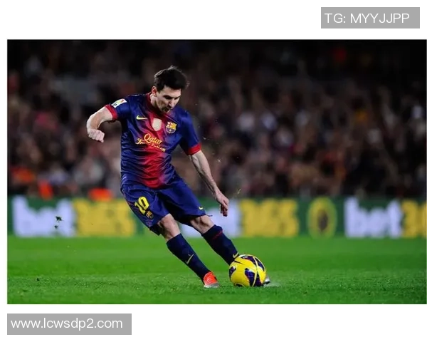 用歌声诠释足球传奇人物世界足坛巨星的音符与梦想